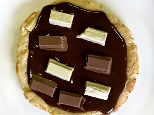 Esfiha Kit Kat Misto